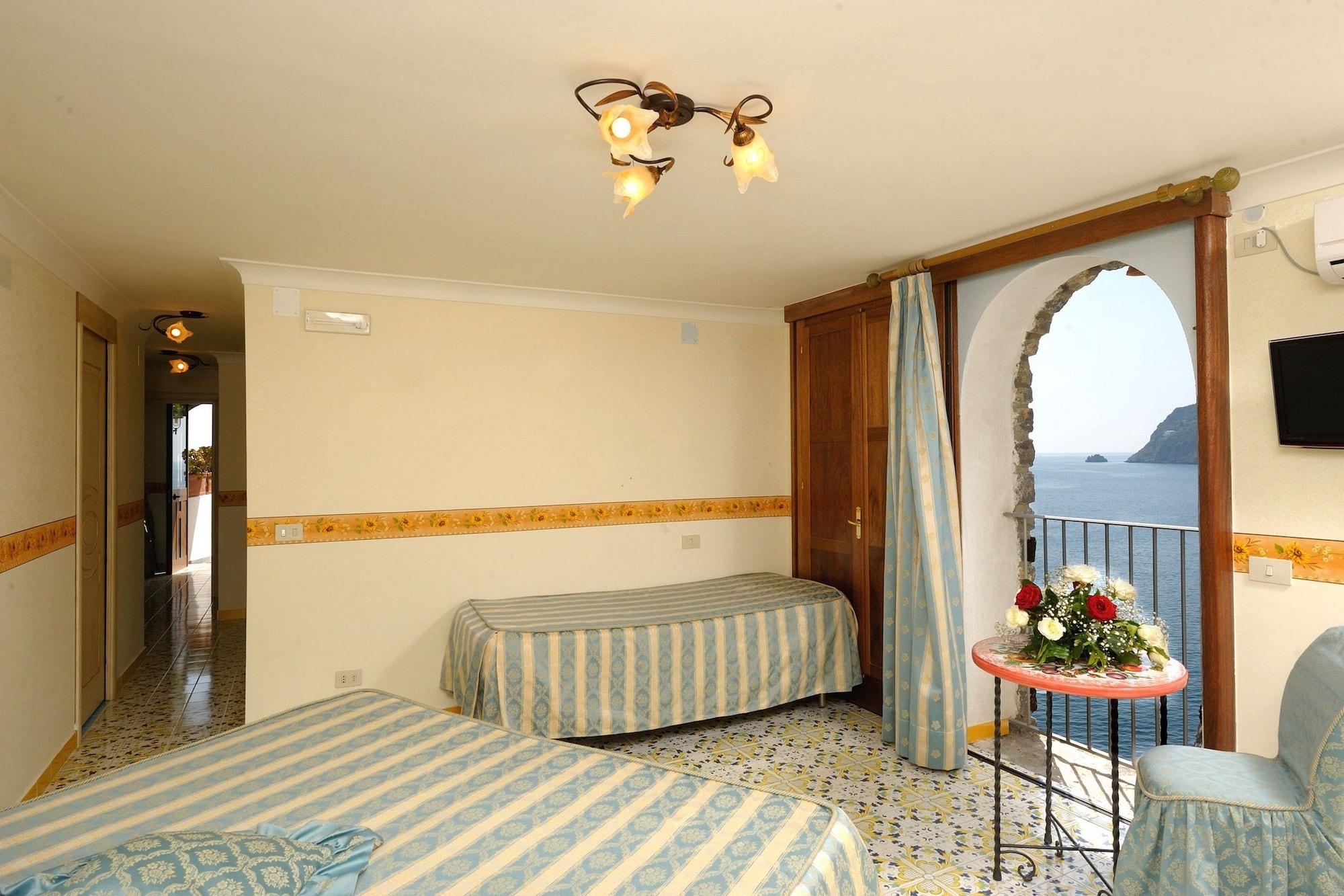 La Locanda Del Fiordo Фуроре Екстер'єр фото