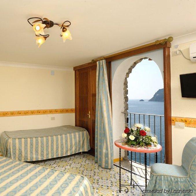 La Locanda Del Fiordo Фуроре Номер фото